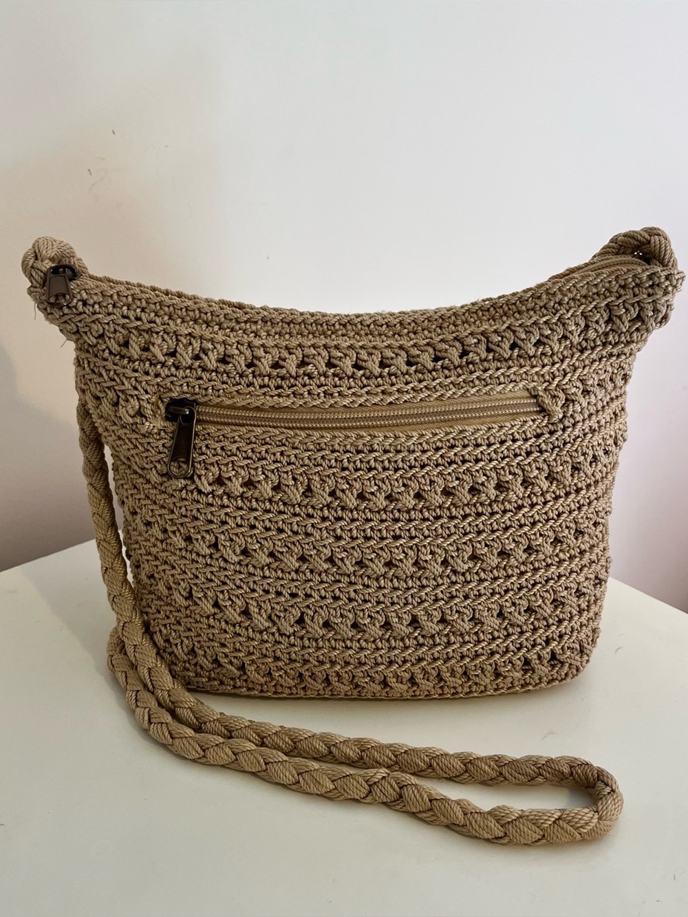 Vintage Lina Beige Crocheted Crossbody Thick Braided Shoulder Strap Zip